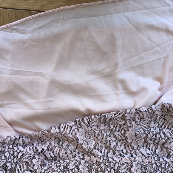 Ya Los Angeles Overlay drop tail dress - Picture 4 of 6